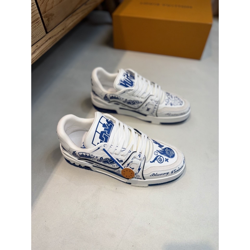 l**is V*t*n sneakers